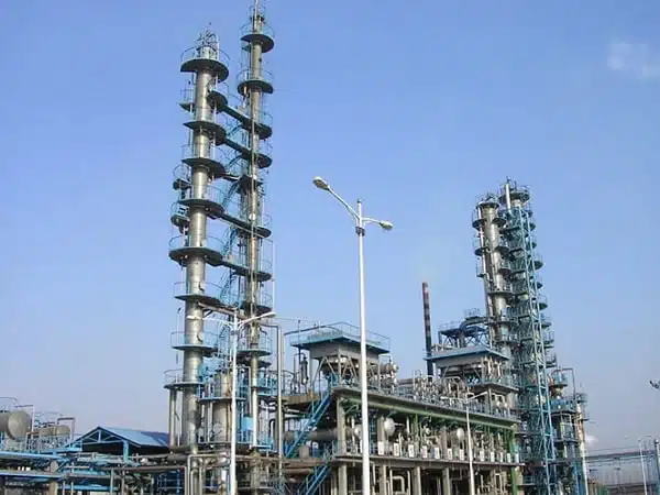 Peralatan pabrik pengolahan bahan kimia khusus dan katup industri